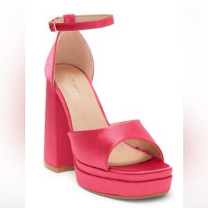 NEW NEVER WORN Hot pink satin platform heels l